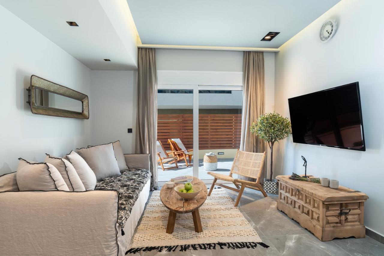 Elia & Anthos Deluxe Suites 익시아 외부 사진