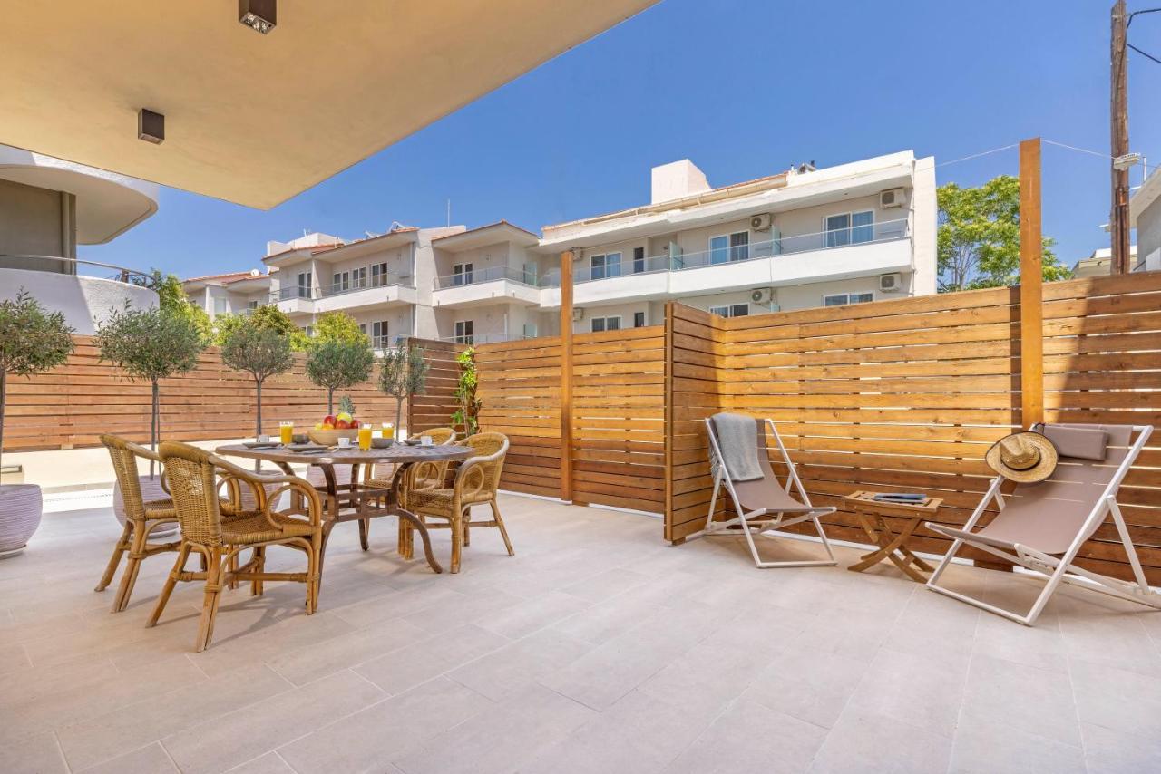 Elia & Anthos Deluxe Suites 익시아 외부 사진