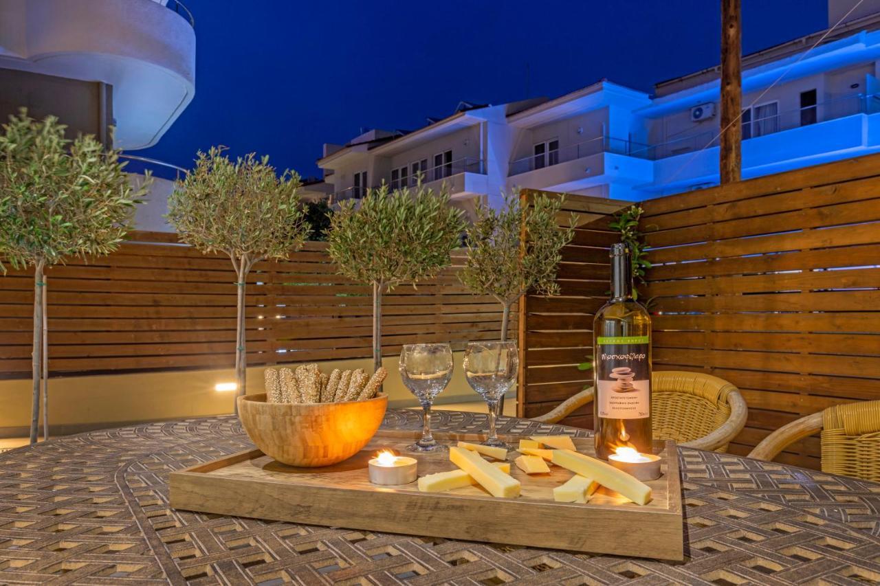 Elia & Anthos Deluxe Suites 익시아 외부 사진