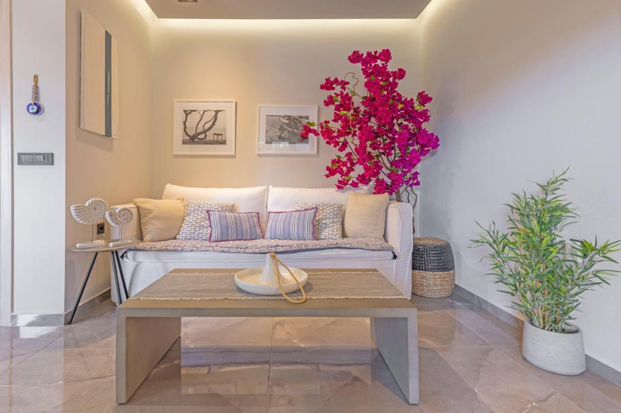 Elia & Anthos Deluxe Suites 익시아 외부 사진