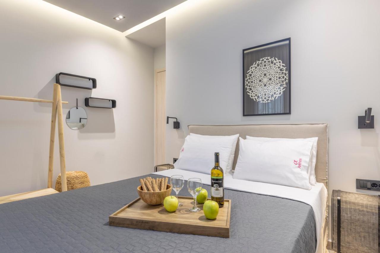 Elia & Anthos Deluxe Suites 익시아 외부 사진